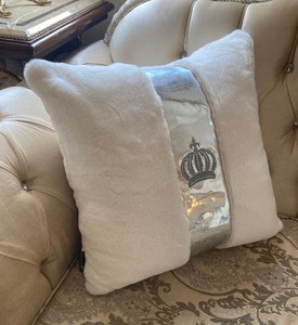 Harald Glööckler almohada decorativa de lujo Pompöös de Casa Padrino blanco / plata - Almohadas Glööckler - Almohadas decorativos de diseño - Harald Glööckler accesorios decorativos de diseño