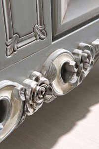 Casa Padrino Luxus Barock Sideboard Grau / Braun / Creme - Handgefertigter Massivholz Schrank mit 2 Türen - Luxus Möbel Möbel im Barockstil - Barock Möbel - Luxus Qualität - Made in Italy
