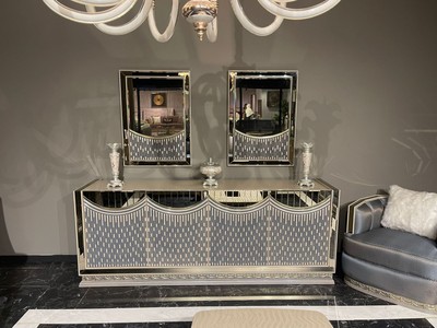 Casa Padrino Luxus Art Deco Massivholz Sideboard Creme / Gold - Massivholz Schrank mit 4 Türen - Art Deco Möbel - Luxus Möbel - Luxus Einrichtung - Luxus Qualität