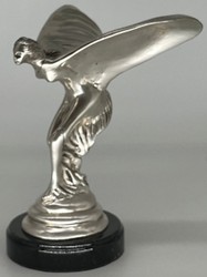 Casa Padrino sculpture en bronze de luxe spirit of ecstasy dame aux ailes argent / noir 15 x 15 x H. 21 cm - Noble figure en bronze avec socle en marbre - Décoration de bureau - Décoration de luxe