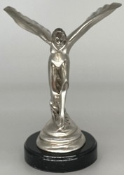 Casa Padrino sculpture en bronze de luxe spirit of ecstasy dame aux ailes argent / noir 15 x 15 x H. 21 cm - Noble figure en bronze avec socle en marbre - Décoration de bureau - Décoration de luxe