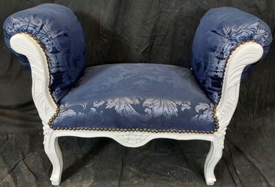 Casa Padrino baroque stool purple pattern / white - Handmade antique style stool - Baroque style stool - Living room furniture in baroque style - Baroque style furniture - Baroque furniture