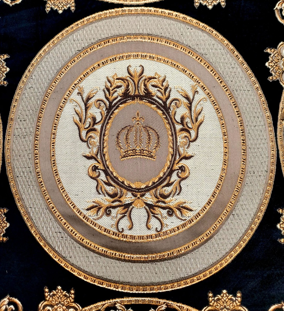 Harald Glööckler almohada decorativa de lujo Pompöös de Casa Padrino negro / crema / marrón / oro - Almohadas Glööckler - Almohadas de diseño - Harald Glööckler accesorios decorativos de diseño Harald Glööckler almohada decorativa de lujo Pompöös de Casa Padrino negro / crema / marrón / oro - Almohadas Glööckler - Almohadas de diseño - Harald Glööckler accesorios decorativos de diseño