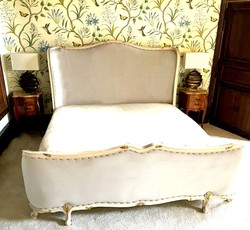 Casa Padrino cama doble barroco de lujo crema / oro - Cama de madera maciza de estilo antiguo - Muebles de dormitorio de lujo en estilo barroco - Muebles barrocos - Interiores barrocos Casa Padrino cama doble barroco de lujo crema / oro - Cama de madera maciza de estilo antiguo - Muebles de dormitorio de lujo en estilo barroco - Muebles barrocos - Interiores barrocos