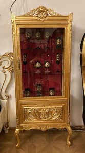 Barock Massivholz Vitrine Gold Bordeauxrot Baroque Solid Wood Showcase Gold Bordeaux Red