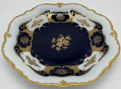 Casa Padrino luxury baroque porcelain plate white / dark blue / gold Ø 33 cm - Porcelain dinner plate - Baroque Porcelain Accessories - Reichenbach Porcelain - Luxury Quality - Made in Germany