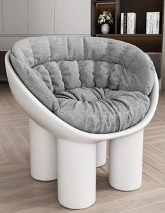 Casa Padrino poltrona di design di lusso con gambe di elefante bianco / grigio 84 x 57 x A. 63 cm - Poltrona da salotto - Mobili per soggiorno - Mobili per hotel - Qualità di lusso - Fatto in Italia