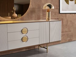 Casa Padrino buffet de luxe gris clair / marron / laiton 220 x 50 x H. 80 cm - Armoire en bois massif avec 4 portes et 3 tiroirs - Meuble en bois massif - Meuble de luxe - Ameublement de luxe