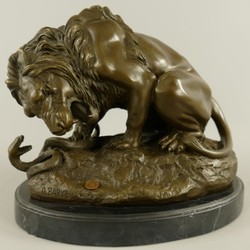 Luxus Designer Bronze Deko Skulptur Figur Löwe und Schlange Luxury Designer Bronze Decorative Sculpture Figure Lion and Snake