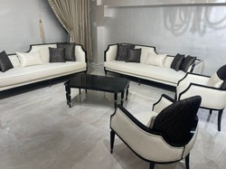 Casa Padrino sillón Art Deco de lujo natural / negro / oro - Sillón de salón - Muebles de salón - Muebles Art Deco - Muebles de lujo - Interiores Art Deco - Interiores de lujo