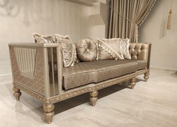 Casa Padrino set da soggiorno barocco di lusso oro / grigio / oro - 2 Divani Barocchi e 2 Poltrone Barocche e 1 Tavolo da Salotto Barocco - Mobili da soggiorno barocco - Nobile e Magnifico