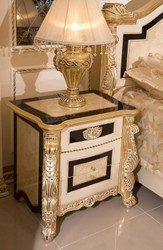 Casa Padrino luxury baroque bedroom set white / beige / black / gold - 1 Baroque Double Bed with Headboard & 2 Baroque Bedside Tables - Luxury bedroom furniture in baroque style - Baroque interior