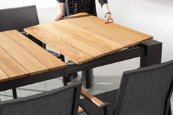 Casa Padrino table de jardin de luxe naturel / gris 253-384 x 110 x H. 75 cm - Table à manger de jardin extensible avec plateau en teck et pieds en aluminium - Mobilier de jardin et terrasse de luxe