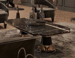 Casa Padrino tavolo da salotto di lusso nero / oro 150 x 80 x A. 42,5 cm - Tavolo da soggiorno con piano in marmo artificiale - Mobili soggiorno di lusso - Mobili hotel - Interni di lusso