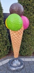 Luxus Outdoor XXL Deko Eis im Hörnchen Mehrfarbig Luxury Outdoor XXL Decorative Ice Cream Cone Multicolored
