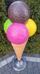 Luxus Outdoor XXL Deko Eis im Hörnchen Mehrfarbig Luxury Outdoor XXL Decorative Ice Cream Cone Multicolored