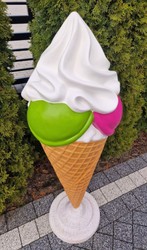 Luxus Outdoor XXL Deko Eis im Hörnchen Bunt Luxury Outdoor XXL Decorative Ice Cream Cone Colorful