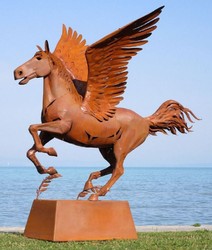Casa Padrino scultura decorativa di lusso cavallo Pegaso con piedistallo ruggine 288 x 175 x A. 305 cm - Scultura in acciaio a grandezza naturale - Enorme figura decorativa da giardino