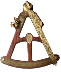 Casa Padrino Sextant de Style Ancien de Luxe Marron / Laiton 27,5 x 6,5 x H. 32 cm - Rapporteur Marin - Accessoires de Décoration Marins - Accessoires de Décoration de Style Ancien de Luxe