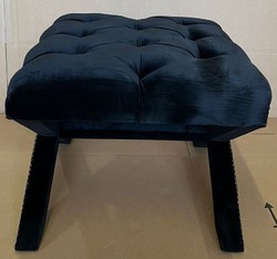 Casa Padrino sgabello Neo Classico di lusso nero / argento 56 x 54 x A. 46 cm - Sgabello da soggiorno - Sgabello a croce stile vintage - Mobili da soggiorno - Mobili di lusso