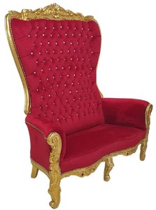Casa Padrino Barock Hochlehn 2er Sofa Bordeauxrot / Gold - Prunkvolles Barockstil Sofa mit Glitzersteinen - Wohnzimmer Möbel im Barockstil - Barock Möbel - Edel & Prunkvoll
