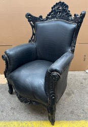Casa Padrino baroque armchair Al Capone black - Handmade antique style living room armchair with fine faux leather in crocodile look - Baroque living room furniture