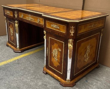 Casa Padrino Barock Schreibtisch Braun / Hellbraun / Weiß / Gold - Handgefertigter Barockstil Massivholz Bürotisch - Büro Möbel im Barockstil - Barock Möbel