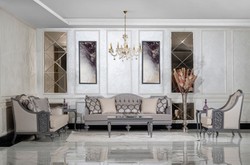 Casa Padrino poltrona da soggiorno barocco di lusso beige / grigio - Poltrona in stile barocco fatta a mano con cuscino - Mobili da soggiorno di lusso in stile barocco