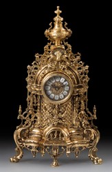 Casa Padrino luxury baroque table clock gold 34 x H. 59 cm - Handmade bronze clock baroque style - Baroque desk clock - Baroque desk decoration - Baroque decorative accessories