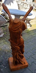 Casa Padrino Scultura Art Nouveau del Giardino Ruggine 46 x 70 x A. 97 cm - Elegante Figura in Metallo per la Decorazione del Giardino - Accessori per la Decorazione Giardino Barocco e Art Nouveau