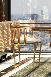 Casa Padrino Luxury Dining Chair with Armrests Cream / Gold - Upholstered Stainless Steel Kitchen Chair - Dining Room Furniture - Hotel Furniture - Restaurant Furniture - Luxury Furniture