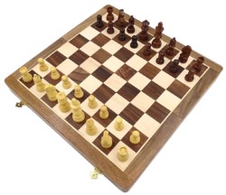 Casa Padrino conjunto de ajedrez de lujo marrón / beige 40 x 40 cm - Ajedrez de madera plegable - Tablero de ajedrez de madera con piezas de ajedrez de madera - Accesorios de lujo