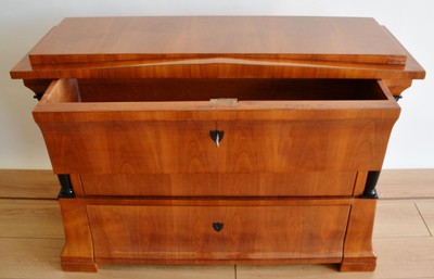 Casa Padrino Luxus Biedermeier Massivholz Kommode mit 3 Schubladen Braun / Schwarz 100 x 60 x H. 80 cm - Schlafzimmer Kommode - Massivholz Möbel - Schlafzimmer Möbel - Biedermeier Möbel