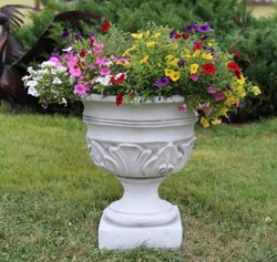 Casa Padrino pot de fleurs décoratif de jardin baroque blanc H. 44 cm - Cache pot rond de style baroque - Décoration de jardin et terrasse baroque - Accessoires de jardin baroque