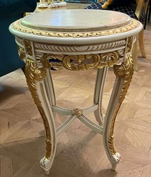 Casa Padrino table d'appoint baroque blanc / or / crème - Table en bois massif de style ancien fait main avec plateau en marbre - Meuble de salon de style baroque - Meuble baroque