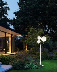 Casa Padrino lámpara de pie de exterior de lujo blanco 52 x 45 x A. 170 cm - Elegante linterna de jardín - Iluminación de jardín - Iluminación exterior - Calidad de lujo - Hecho en Italia