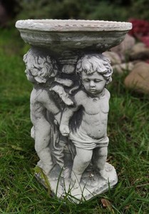 Casa Padrino Bain d'Oiseaux Art Nouveau Anges Gris H. 27 cm - Décoration de Jardin Bain d'Oiseaux en Pierre - Décoration Jardin & Terrasse Art Nouveau - Mobilier de Jardin Art Nouveau