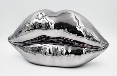 Casa Padrino lèvres décoratives de luxe argent chromé 46 x H. 25 cm - Lèvres décoratives bisou bouche en résine - Accessoires de décoration de salon