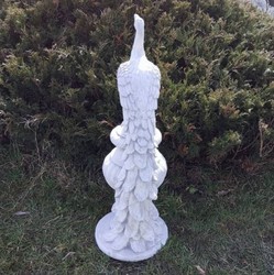 Casa Padrino baroque garden decoration sculpture peacock on vase white / gray H. 82 cm - Magnificent garden decoration stone figure - Baroque garden accessories - Baroque garden sculptures