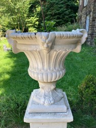 Casa Padrino pot de fleurs décoratif de jardin baroque blanc 73 x 67 x H. 70 cm - Cache-pot baroque - Décoration de jardin baroque - Décoration de terrasse baroque - Accessoires baroque