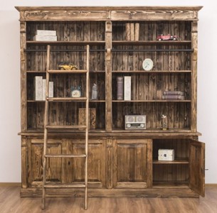 Casa Padrino Landhausstil Bücherschrank mit Leiter Braun 223 x 51 x H. 228 cm - Massivholz Schrank - Wohnzimmerschrank - Regalschrank - Büroschrank - Landhausstil Möbel