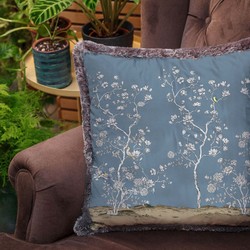 Luxus Designer Deko Kissen Sträucher mit Blumen & Vögel Blau Mehrfarbig Grau Luxury Designer Decorative Pillow Shrubs with Flowers & Birds Blue Multicolored Gray