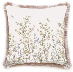 Luxus Designer Deko Kissen Sträucher mit Blumen & Vögel Weiß Mehrfarbig Braun Luxury Designer Decorative Pillow Shrubs with Flowers & Birds White Multicolored Brown