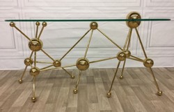 Casa Padrino scrivania di design di lusso oro 160 x 75 x A. 77 cm - Tavolo da ufficio in metallo con piano in vetro curvato - Tavolo da computer - Mobili per ufficio di design di lusso