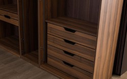 Casa Padrino armadio ad angolo di lusso marrone / nero 345 x 345 x A. 220 cm - Armadio camera da letto in legno massello con 11 ante in vetro e illuminazione a led - Mobili camera da letto di lusso