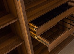 Casa Padrino armoire de luxe marron / noir 250 x H. 220 cm - Armoire de chambre en bois massif avec 5 portes vitrées et éclairage LED - Meubles de Chambre - Meubles de Luxe