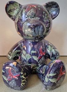 Casa Padrino figura decorativa de diseño de lujo oso de peluche multicolor A. 45 cm - Escultura decorativa de resina - Figura decorativa de lujo - Figura decorativa de diseño Casa Padrino figura decorativa de diseño de lujo oso de peluche multicolor A. 45 cm - Escultura decorativa de resina - Figura decorativa de lujo - Figura decorativa de diseño
