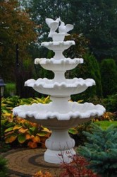 Casa Padrino fuente barroco con 2 palomas decorativas blanco Ø 135 x A. 204 cm - Magnífica fuente de jardín de estilo barroco - Fuente redonda de piedra para decoración de jardín