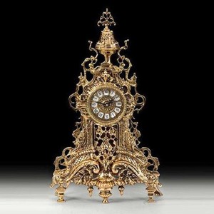 Casa Padrino luxury baroque table clock gold 28 x H. 48 cm - Handmade bronze clock baroque style - Baroque desk clock - Baroque desk decoration - Baroque decorative accessories