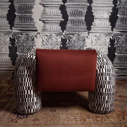 Casa Padrino fauteuil design de luxe en velours multicolore / noir / blanc 86 x 89 x H. 61 cm - Fauteuil de salon - Fauteuil d'hôtel - Meuble de salon - Meuble d'hôtel - Meuble design de luxe